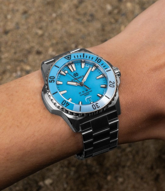 Formex REEF 39.5mm Automatic Chronometer 300m Bahama Blue Bracelet