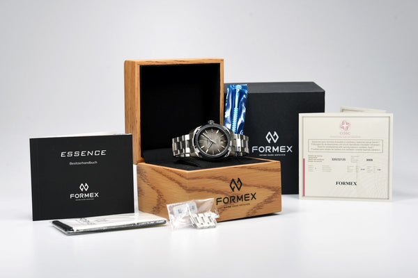 Formex Essence FortyThree Chronometer Degrade (Pre-owned)